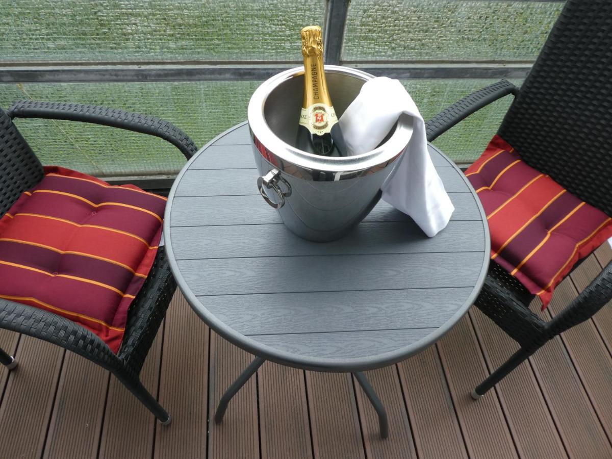 Deck 2& Deck 4 Ferienwohnungen In Sandstrandnahe Büsum Esterno foto